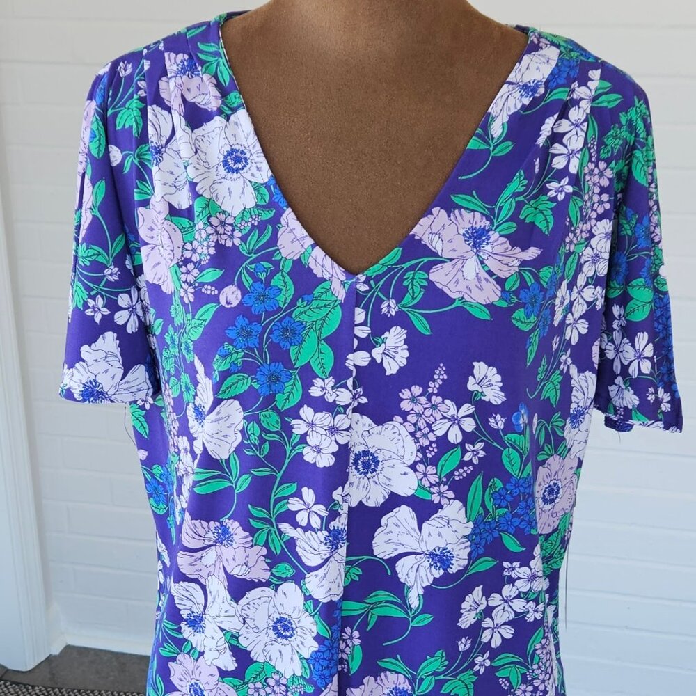 Liz Clairborne Ladies flutter sleeve vee neck top Petite Large NWT